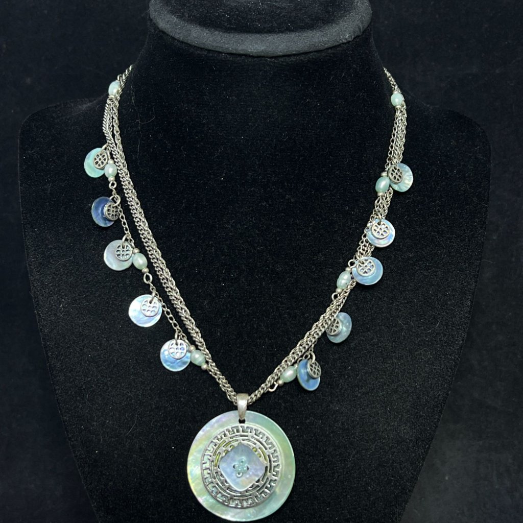 Lia Sophia Triple Strand Silver Tone And Mop Necklace 4269 25$